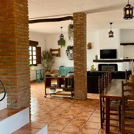 El Cielo, Cortijo En El Corazon De Montanas Villa *
