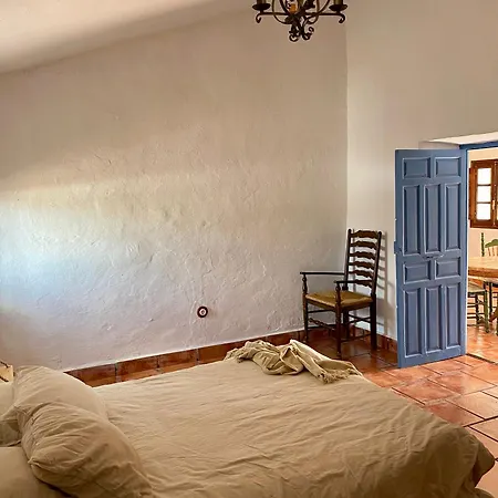 El Cielo, Cortijo En El Corazon De Montanas