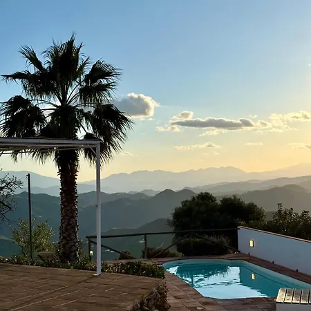 El Cielo, Cortijo En El Corazon De Montanas * Malaga
