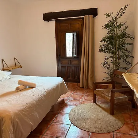 El Cielo, Cortijo En El Corazon De Montanas